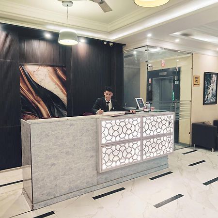 Hotel Almora Sky Near By Delhi International Airport With - Free Airport Pickup And Drop New Delhi Bagian luar foto
