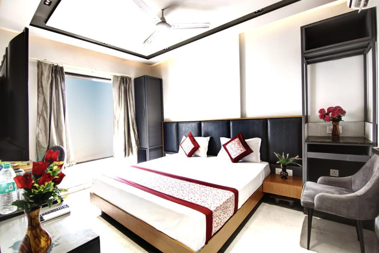 Hotel Almora Sky Near By Delhi International Airport With - Free Airport Pickup And Drop New Delhi Bagian luar foto
